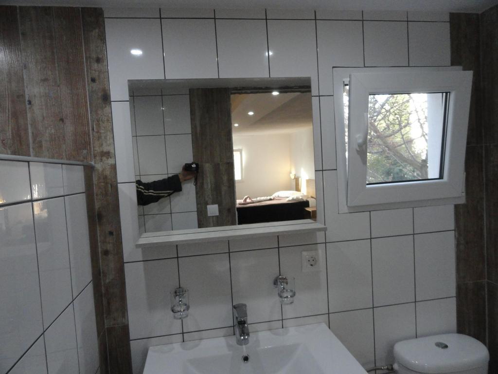 Delfini House Apartman Aszproválta Kültér fotó