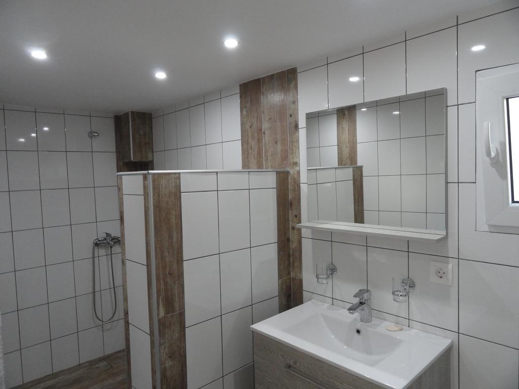 Delfini House Apartman Aszproválta Kültér fotó